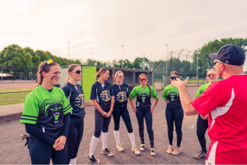 Advocatuur en topsport - Jacqueline Rombolini en Elisa over softbal en baseball5